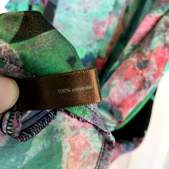 The Limited‎ Women's Size Extra Small Green Black Floral Sleeveless Top - Picture 5 of 6